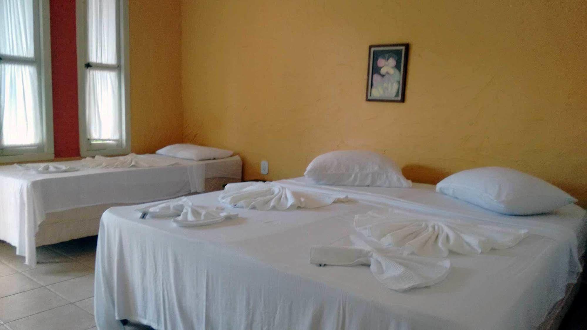 Hotel Pousada Castanheiras Do Village Порту-Сегуру Екстер'єр фото