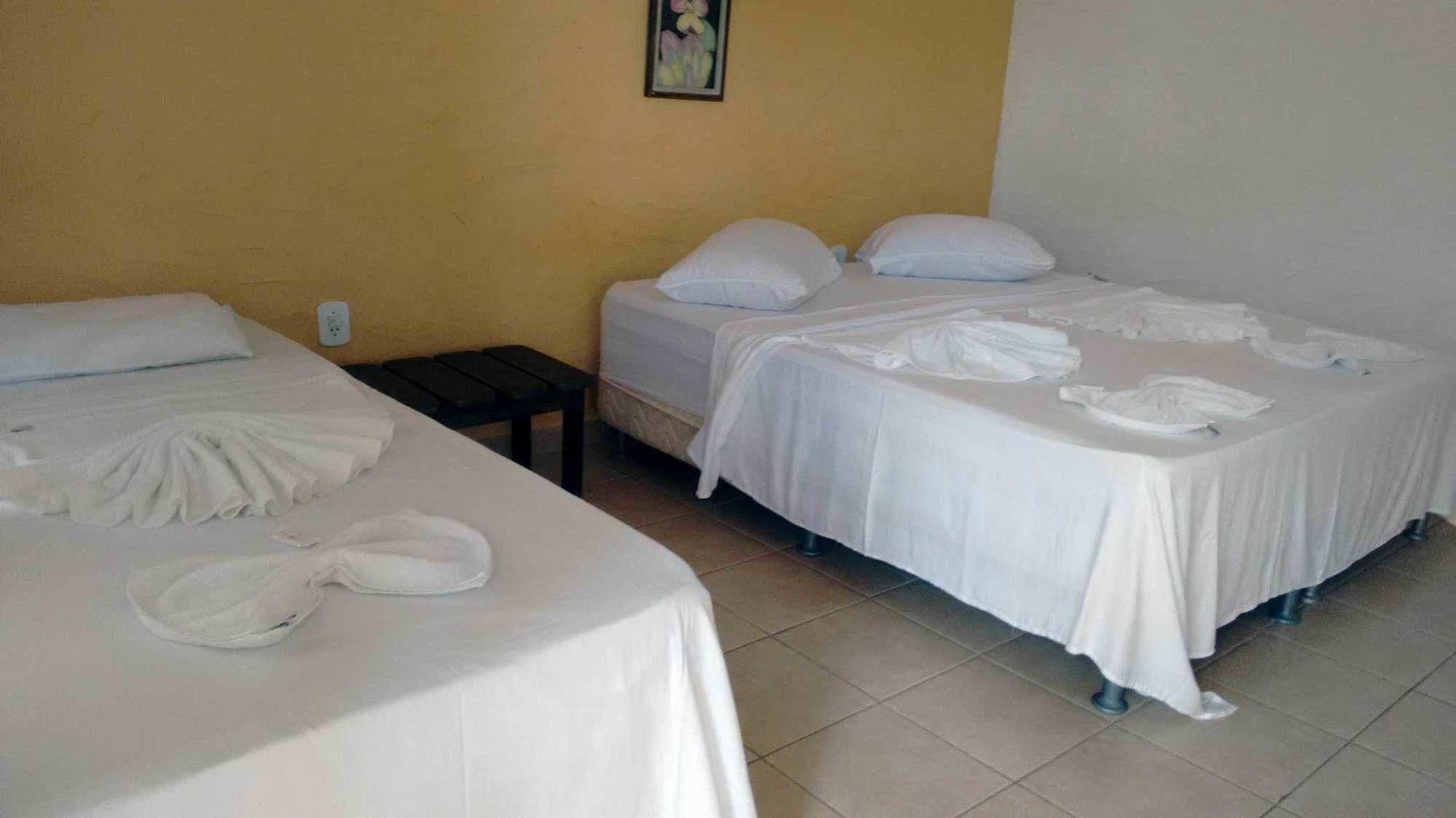 Hotel Pousada Castanheiras Do Village Порту-Сегуру Екстер'єр фото